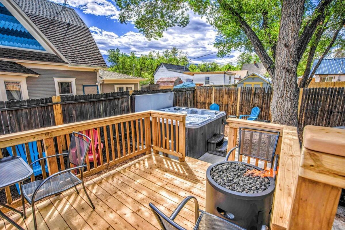 콜로라도스프링스 The Vibrant Victorian Hot Tub & Fire Pit In Occ 빌라 외부 사진