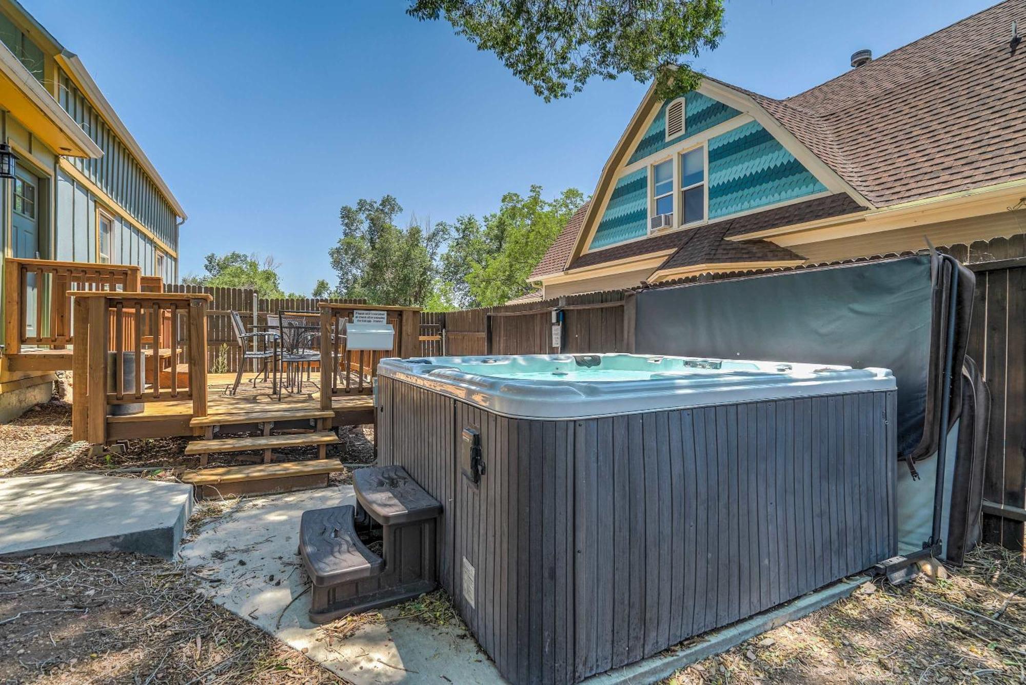 콜로라도스프링스 The Vibrant Victorian Hot Tub & Fire Pit In Occ 빌라 외부 사진